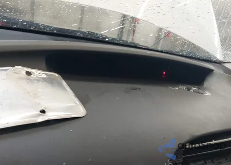 2010 Toyota Prius Iv z USA, uszkodzony, nr VIN JTDKN3DUXA0244295